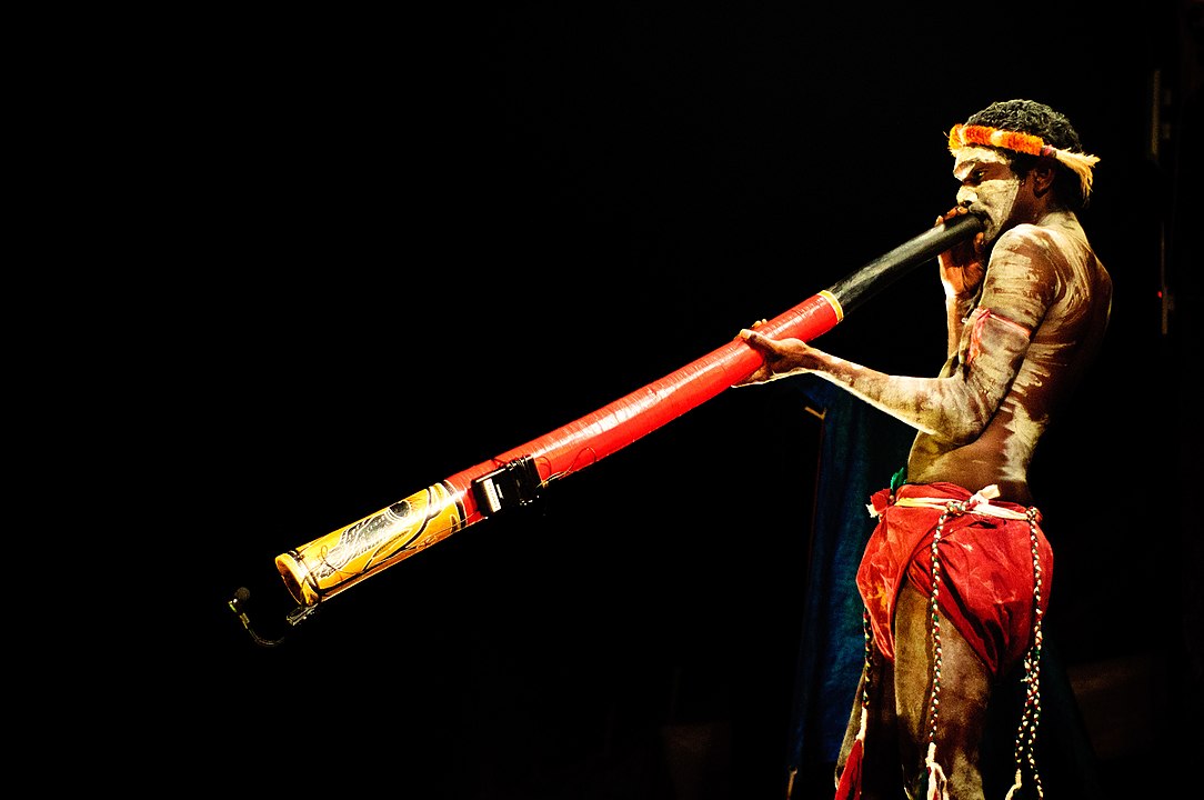 Aboriginal Didgeridoo_(Imagicity_1070)
